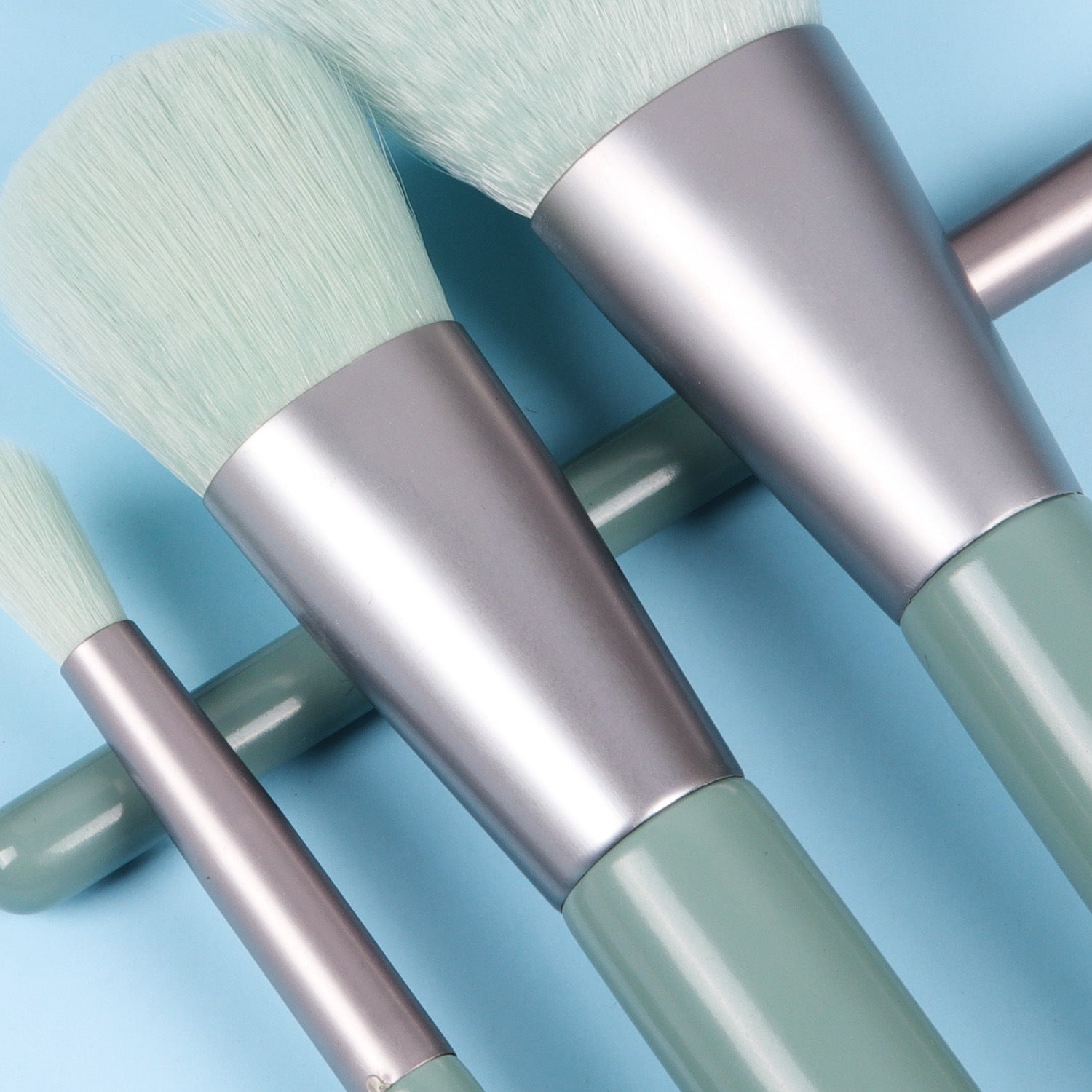 Makeup, Blush, Eyeshadow and Lip Brush Set of 7 Makeup Brushes Makeup, Blush, Eyeshadow and Lip Brush Set of 7 Makeup Brushes